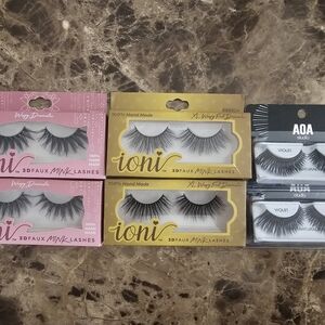 False eyelashes lot